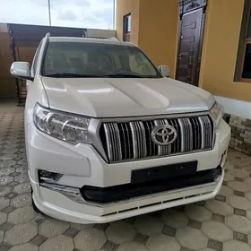 Toyota Land Cruiser Prado 2023
