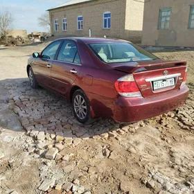 Toyota Camry 2004