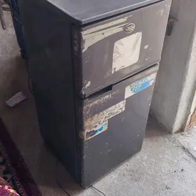 Holadilnik Холодильник