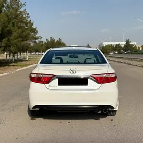 Toyota Camry 2016