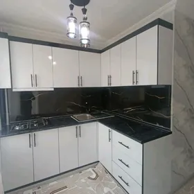 3 комн. 2 этаж.