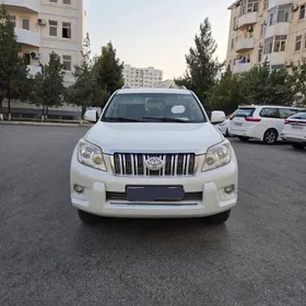 Toyota Land Cruiser Prado 2010