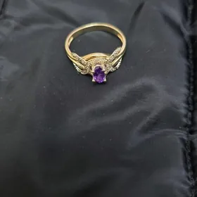 Gyzyl Brilliant yuzuk