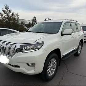 Toyota Land Cruiser Prado 2022