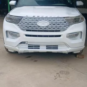 Ford Explorer 2023
