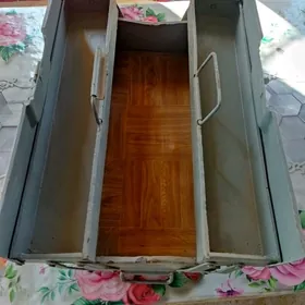 Ящик дляинструментов