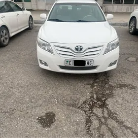 Toyota Camry 2011