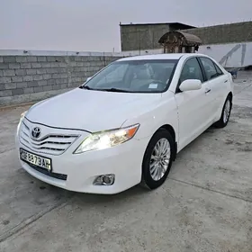 Toyota Camry 2011