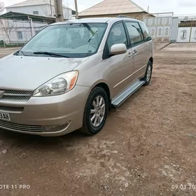 Toyota Sienna 2005