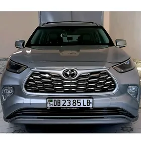 Toyota Highlander 2022