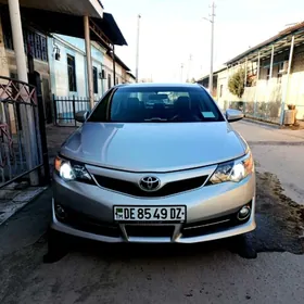 Toyota Camry 2012