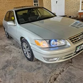 Toyota Camry 2000