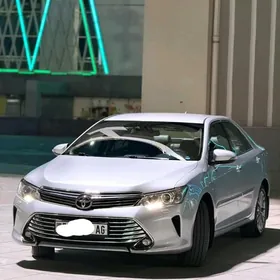 Toyota Camry 2015