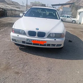 BMW E39 1998
