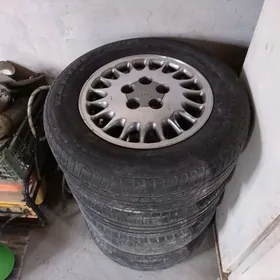 Tekerler hrom 215/65/15