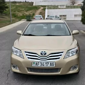 Toyota Camry 2011