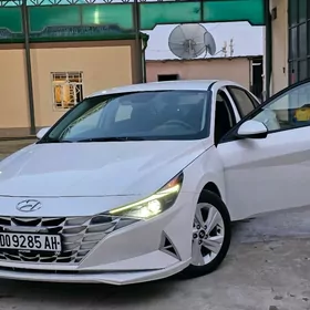 Hyundai Elantra 2021