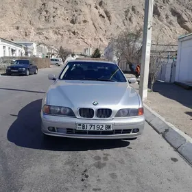BMW E39 2002