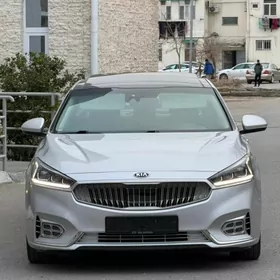Kia Cadenza 2017