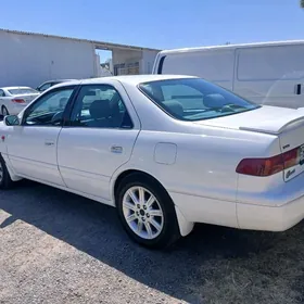 Toyota Camry 2001