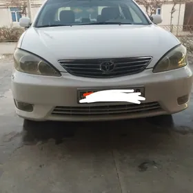 Toyota Camry 2004