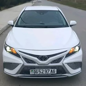 Toyota Camry 2022