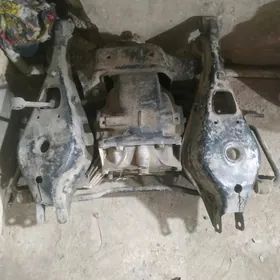 BMW e36 zadni balka mos zbor