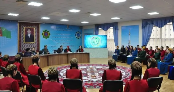 В ИМО МИД Туркменистана прошёл диалог о роли женщин в дипломатии