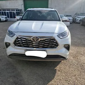 Toyota Highlander 2023