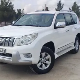 Toyota Land Cruiser Prado 2011