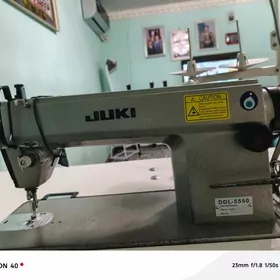 JUKİ tikin maşyny   550