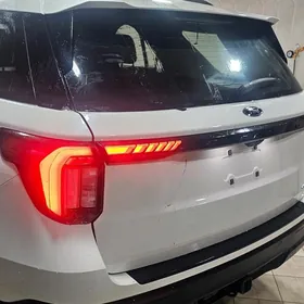 Ford Explorer 2025