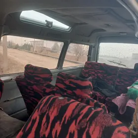 Toyota Town Ace 1990