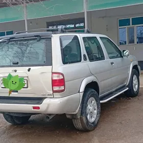 Nissan Pathfinder 2002
