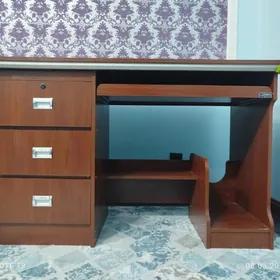 КОМПЬЮТЕРНЫЙ СТОЛ И КРЕСЛО