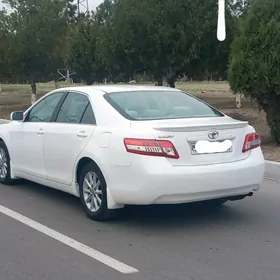Toyota Camry 2010