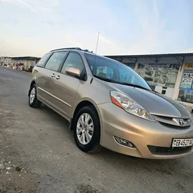 Toyota Sienna 2008