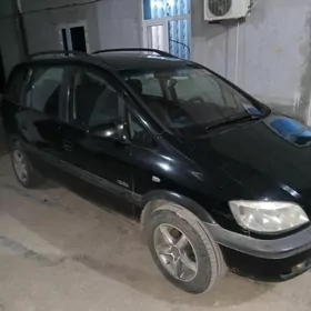 Opel Zafira 2003