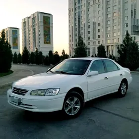 Toyota Camry 2001