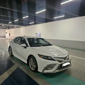 Toyota Camry 2022