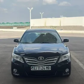 Toyota Camry 2011