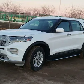 Ford Explorer 2022