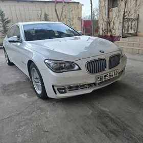 BMW 740 2014