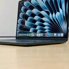 M4 AIR MacBook 13 16/256GB