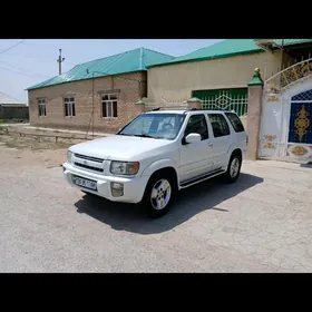 Infiniti QX4 1999