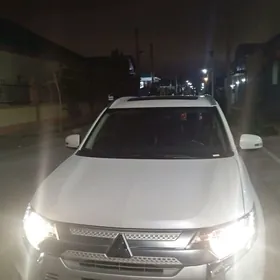 Mitsubishi Outlander 2022