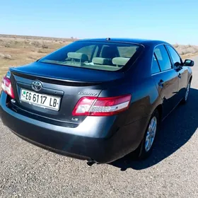 Toyota Camry 2011