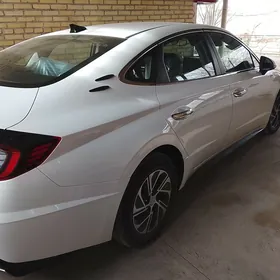 Hyundai Sonata Hybrid 2020