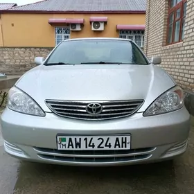 Toyota Camry 2004