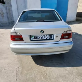 BMW E39 2001
